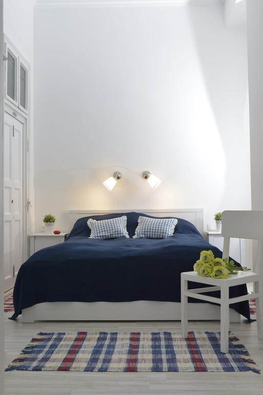 Paris Apartment Будапеща Стая снимка